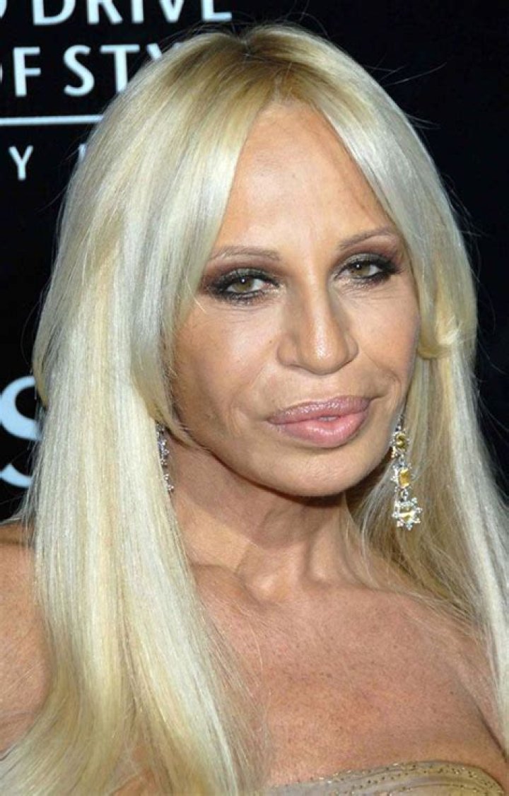 Donatella Versace Biography - Facts, Childhood, Family Life & Achievements