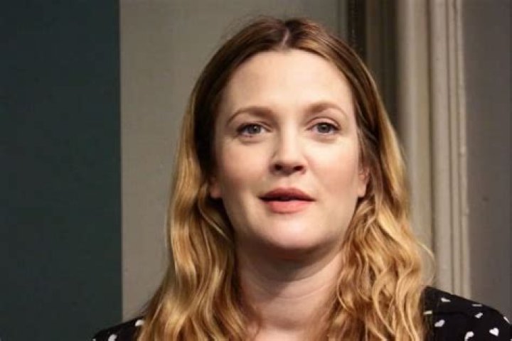 Drew Barrymore Eyes Daytime Talk Show Following Santa Clarita Diet Cancelation