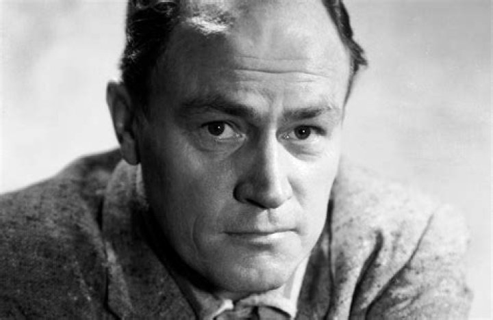 E. G. Marshall Biography - Facts, Childhood, Family Life & Achievements