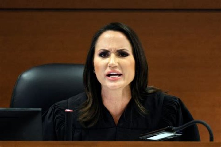 Elizabeth Scherer Wiki, Bio, Salary, Age, Parents, Husband, Education, Career & Net Worth