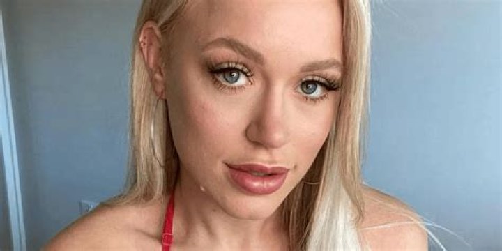 Elle Brook Wiki, Bio, age, height, family, photos, videos, net worth