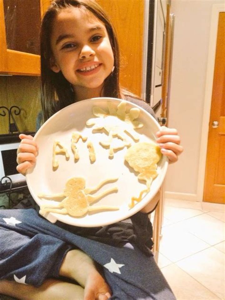 Evelin Bennett Biography - Facts, Childhood, Family Life & Achievements