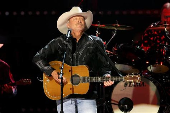 Fact Check: Is Alan Jackson Bald? Music Fans React On Twitter