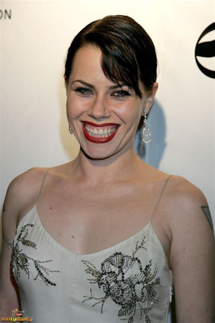 Fairuza Balk Biography - Facts, Childhood, Family Life & Achievements