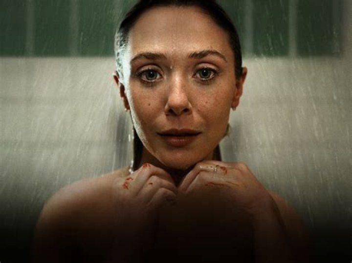 Fans are loving Elizabeth Olsen in spicy viral video