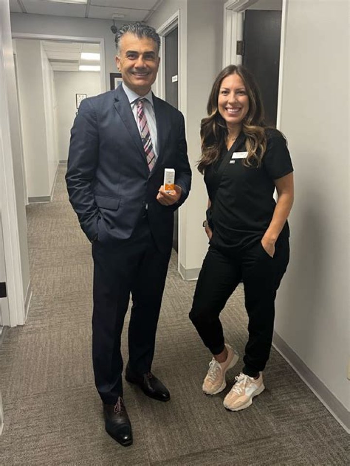 Dr. Farnoosh Tinoosh, MD – Costa Mesa, CA