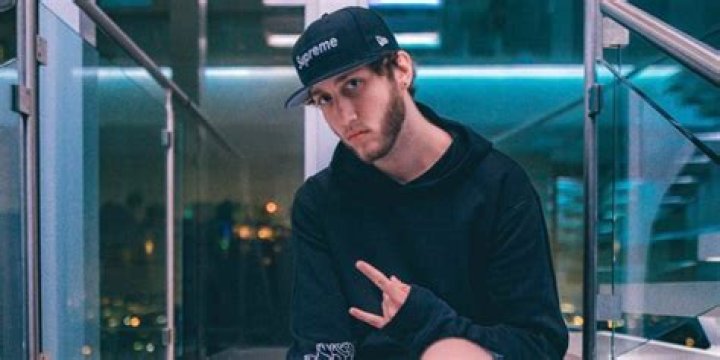 FaZe Banks Net Worth, Age, Hair, Height, Real Name, Dating, Wiki Bio