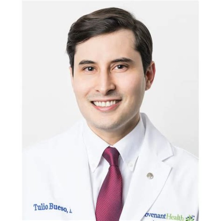 Dr. Fernando Bueso, MD – Houston, TX