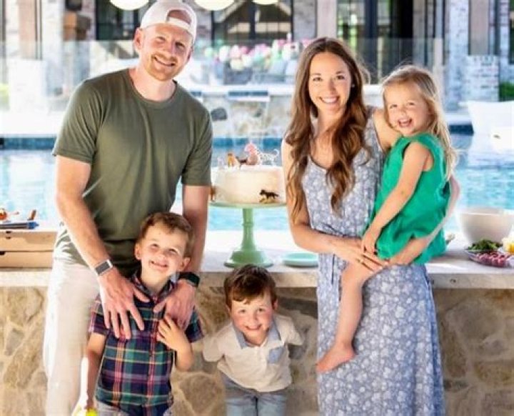 Garrett Hilbert (Youtuber) Wiki, Bio, Age, Height, Weight, Wife, Children, Family, Net Worth, Facts