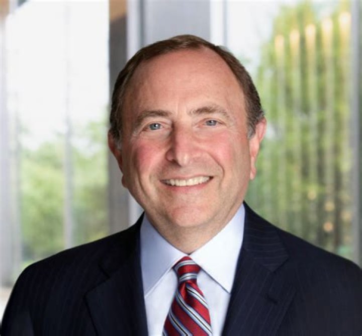 Gary Bettman Bio, Age, Height, Young, Family, Religion, Health, Instagram