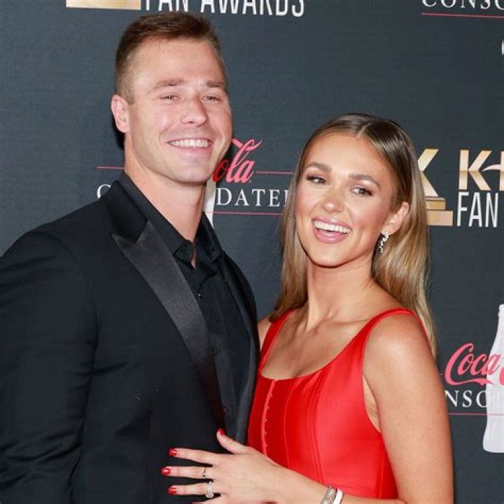 Gee Roberson Net Worth, Income, Salary, Earnings, Biography