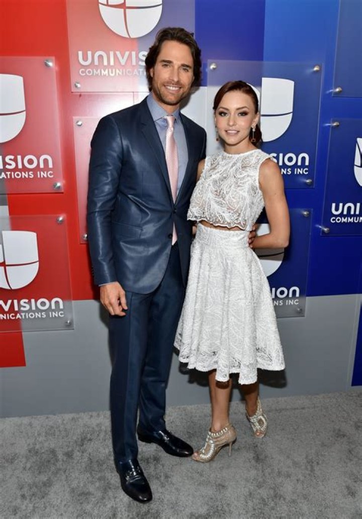 
Gerónimo Rulli Height, Weight, Net Worth, Age, Birthday, Wikipedia, Who, Nationality, Biography 