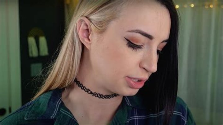 Gibi ASMR - Bio, Facts, Family Life of YouTuber