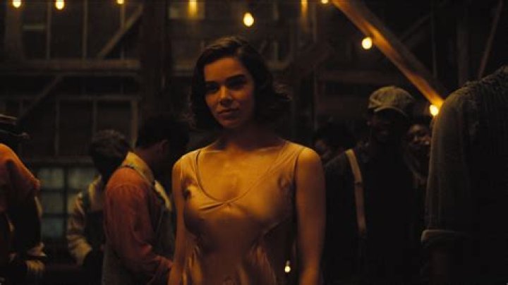 Hailee Steinfeld’s Next Film Calls For Nudity And A Sex Scene