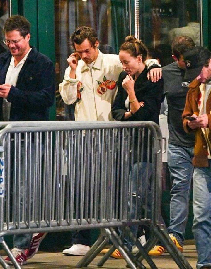 
Harry Styles And Olivia Wilde Pack On The PDA Amid Split Rumors 