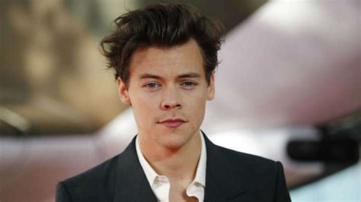 Harry Styles Opens Up About His Quarantine Routine!