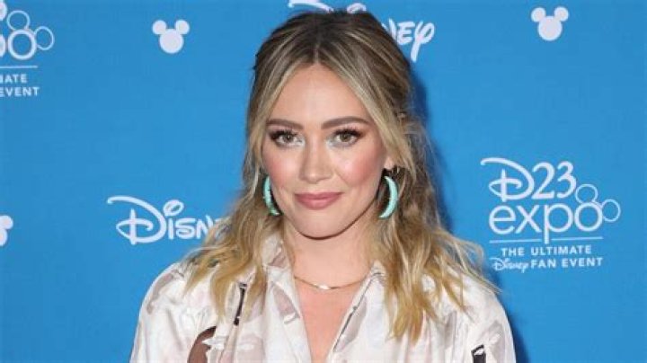 Hilary Duff Confesses She Really Struggles With Helping Son Luca With His Homework – Says She Stopped Going To ‘Real School’ In Third Grade