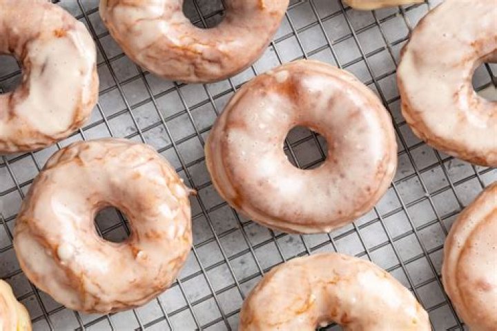 How do you store homemade glazed donuts