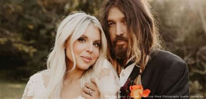 How many times has Billy Ray Cyrus married?