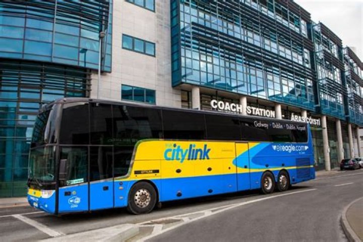 How much is the bus from dublin airport to cork