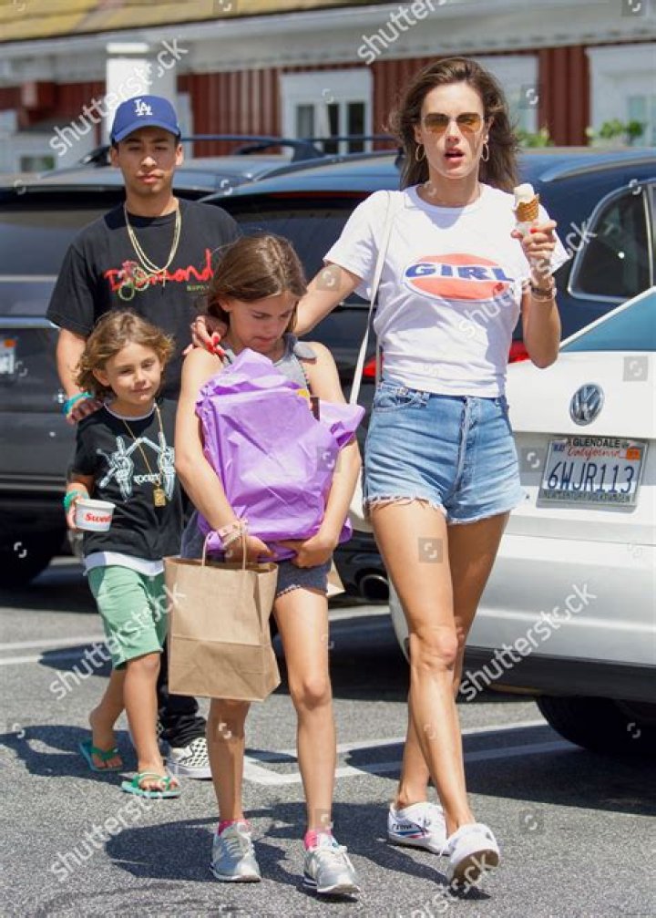 
How Much Money Does Alessandra Ambrosio Make? Latest Income Salary
