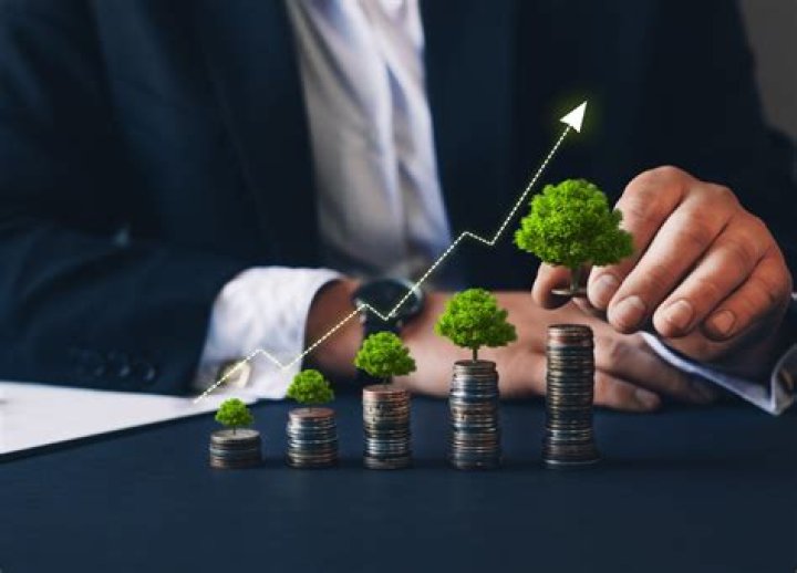 How Much Money Does Barry Poole Make? Latest Barry Poole Net Worth Income Salary