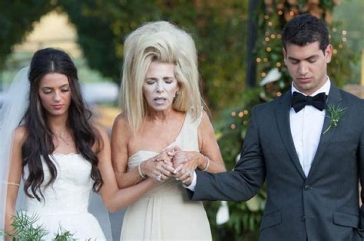 
How rich was Gwen Shamblin and who got her money? 