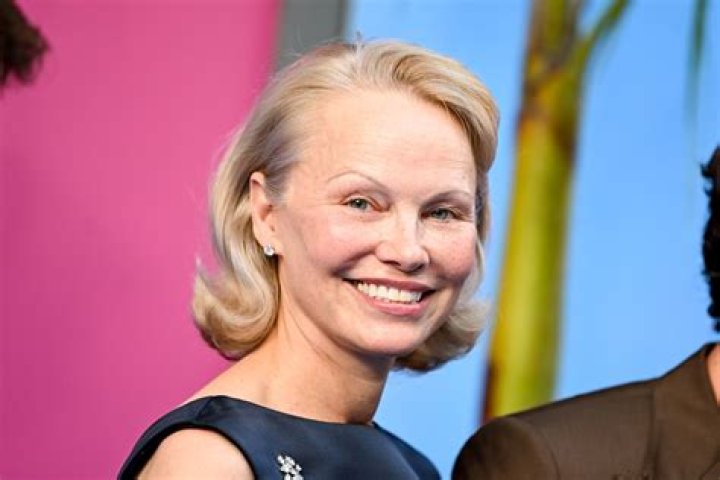 Hunt Block Bio, Wiki, Age, Height, Parents, Wife, Baywatch, and Net Worth