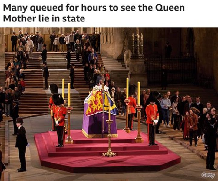 In case you’re wondering how long the Queen’s lying in state is, guards are literally fainting on the spot
