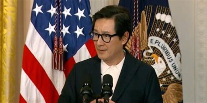 Is Ke Huy Quan Chinese or Vietnamese?