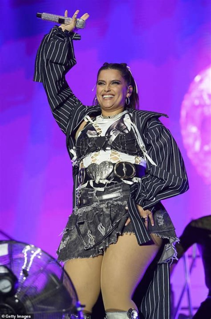 Is Nelly Furtado Pregnant? Canadian Singer Expecting Baby After First Child Or It’s Just A Weight Gain