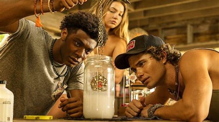 Is Ward A Good Guy Outer Banks? – Celebrity