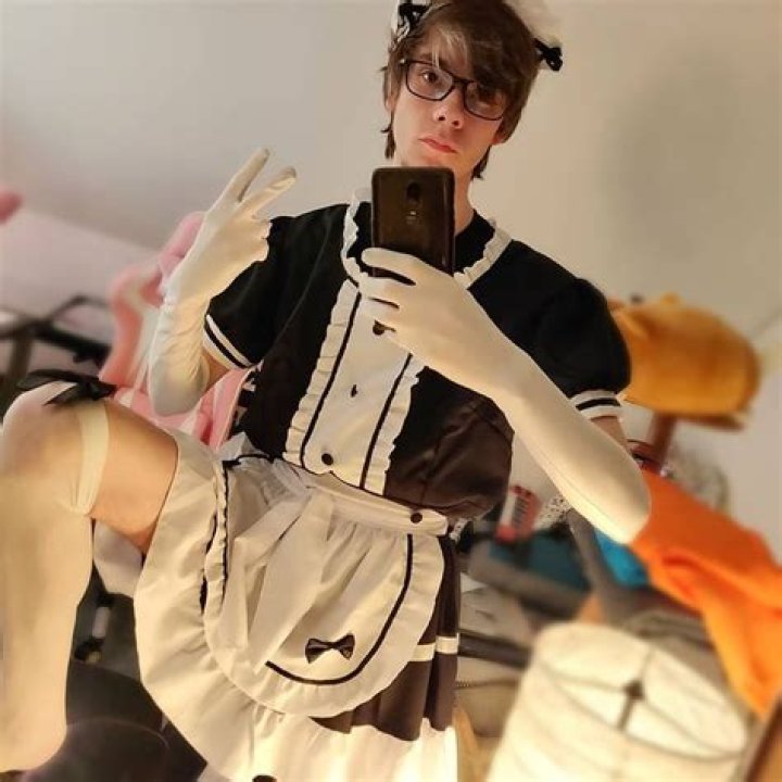 Itsfundy (Floris) – Bio, Facts, Family Life & Career