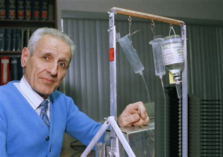 Jack Kevorkian Biography - Childhood, Life Achievements & Timeline