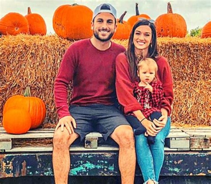 Jade Roper Wiki, Biography , Age, Height, Husband, Kids, Boyfriend, Family