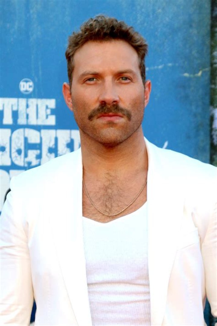 Jai Courtney Age, Weight, Height, Measurements