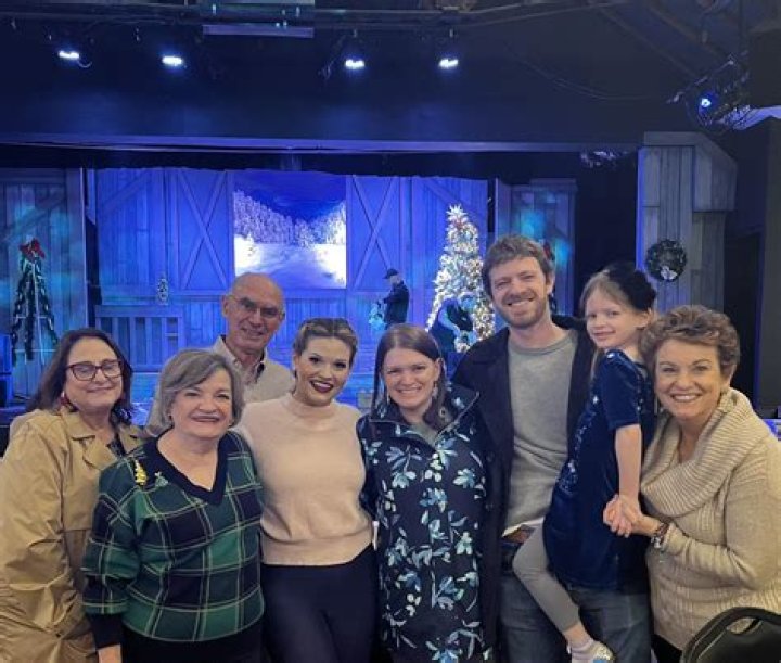 Jane Treacy QVC, Wiki, Age, Net Worth, Daughters, Family, Biography, Pics