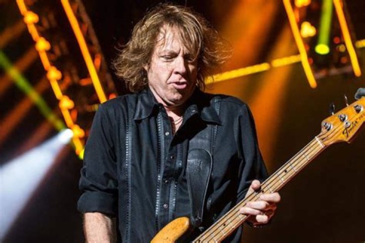Jeff Pilson’s net worth, biography, fact, career, awards and life story