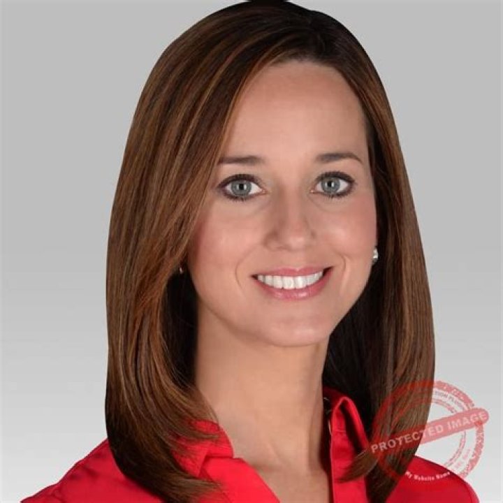 Jennifer Leigh WFLA Bio, Wiki, Age, Height, Family, Husband, Salary and Net Worth