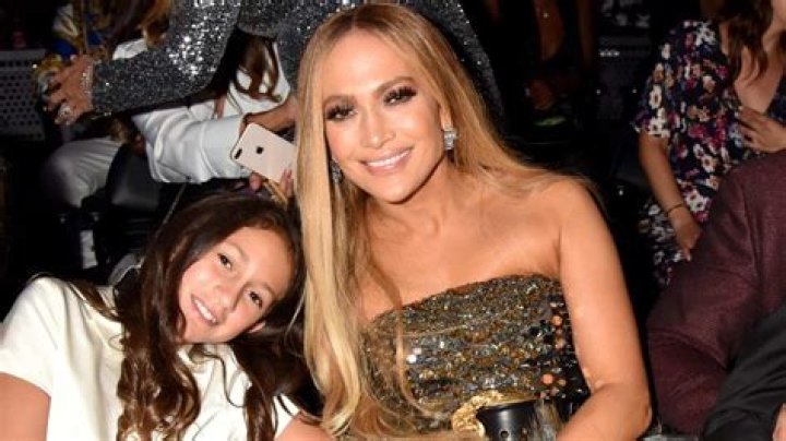 Jennifer Lopez’s Daughter Emme Sings Her Mom’s Song In Adorable Video!
