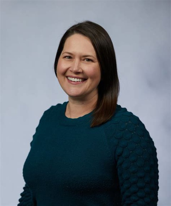 Dr. Jennifer (Gruneich) Thomas, MD – Braidwood, IL