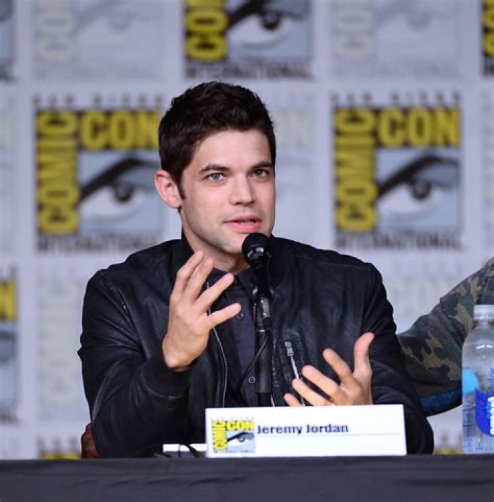 Jeremy Jordan (actor, Born 1984) Biography