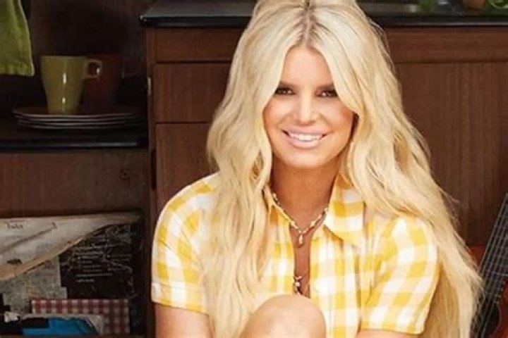 Jessica Simpson Turns Heads With Cheeky Photo As She Flaunts Her Beach Body After Epic Weight Loss — Eric Johnson’s Wife Is Ready For The Next Chapter Of Her ‘Open Book’
