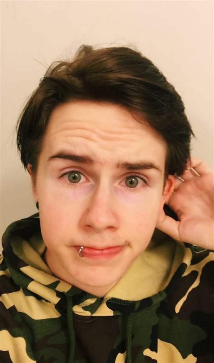 Jeydon Wale Biography - Facts, Childhood, Family Life & Achievements