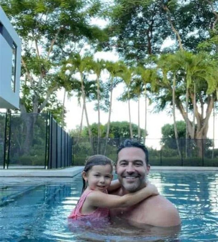 Jim Adkins – Net Worth, Age, Wikipedia, Biography, Height, Family