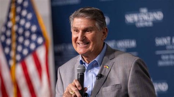 Joe Manchin Biography – Facts, Political Career, Family Life