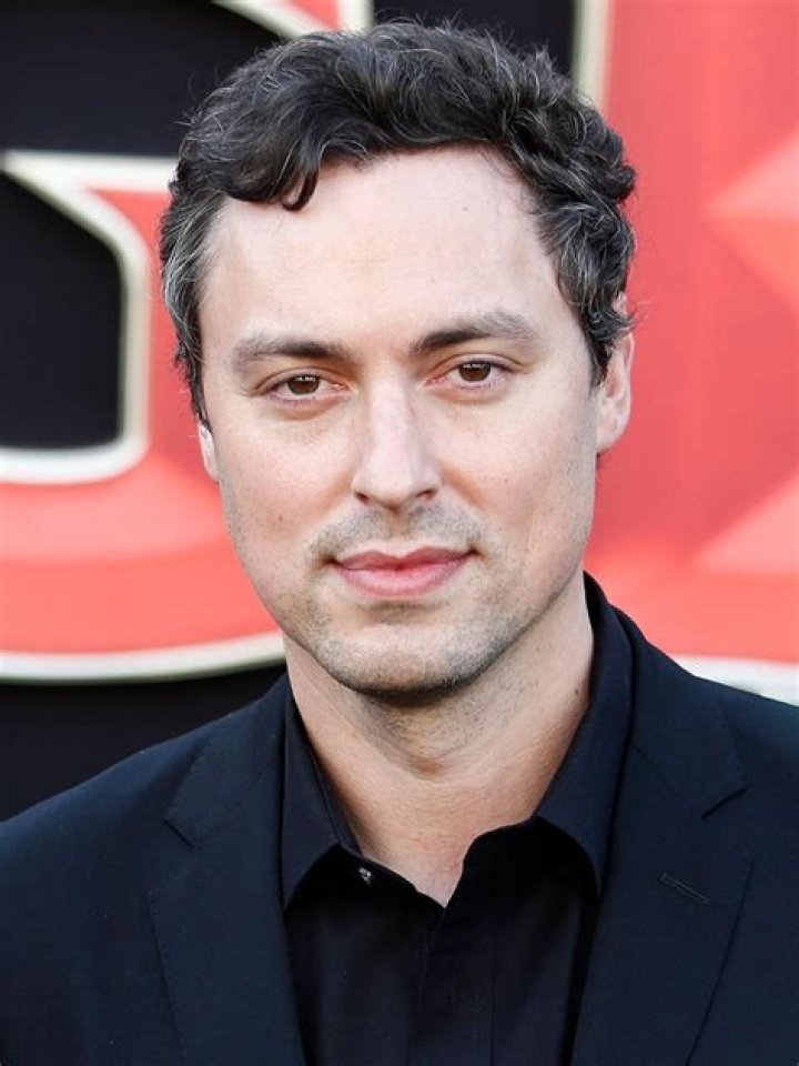 John Francis Daley Biography - Facts, Childhood, Family Life & Achievements