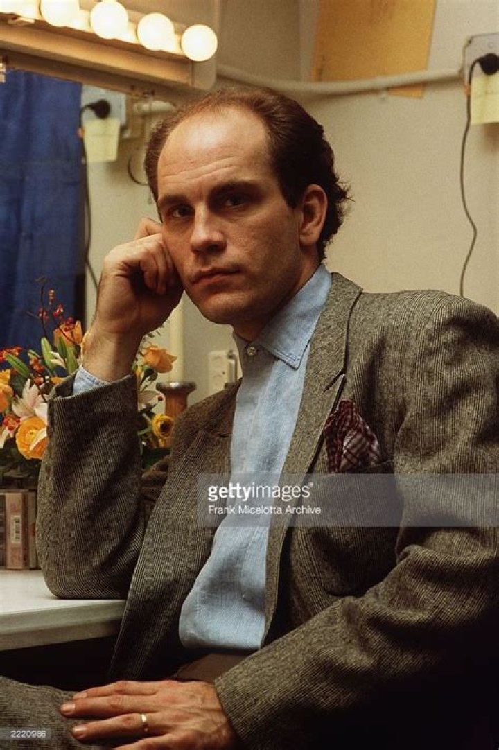 John Malkovich Biography - Facts, Childhood, Family Life & Achievements