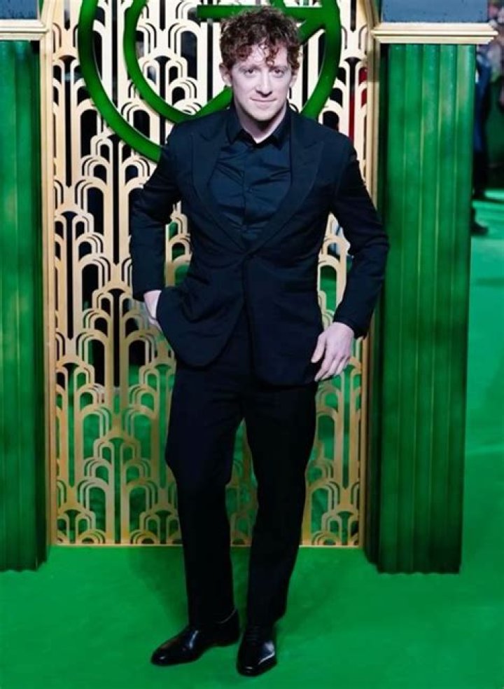 Jonathan Slater Height, Weight, Net Worth, Age, Birthday, Wikipedia, Who, Instagram, Biography