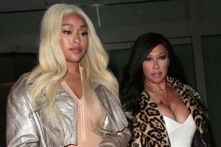 Jordyn Woods’ Fans Freak Out After She Announces That Her Mom Was Hospitalized